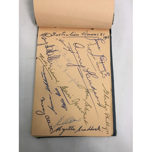 342 - AUTOGRAPH ALBUM OF ENGLAND & COUNTY CRICKET TEAMS c1950s CONTAINING SIGNATURES OF WARWICK XI 1957, S... 