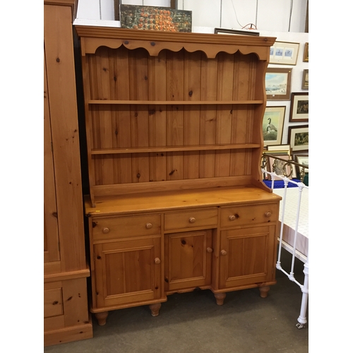 544 - PINE WELSH DRESSER FITTED 3 DRAWERS AND 3 CUPBOARDS, PLATE RACK OVER