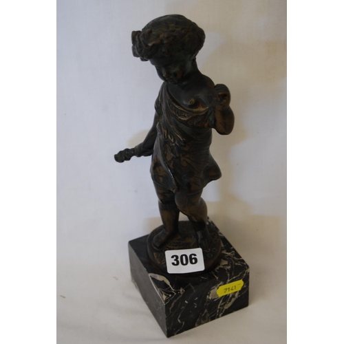 306 - BRONZE FIGURE OF PUTTI ON MARBLE BASE (28CM)