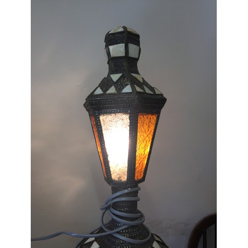 281 - 5 VARIOUS TABLE LAMPS