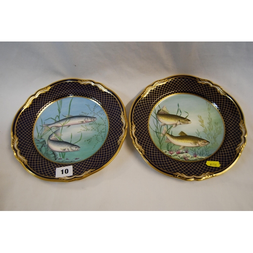 10 - PAIR OF SPODE CABINET PLATES HAND PAINTED BROWN TROUT & SALMON BY L. CASEWELL