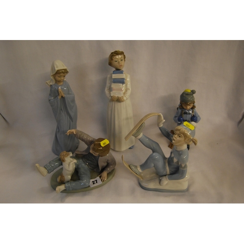 27 - 4 VARIOUS NAO PORCELAIN FIGURES AND 1 VALENCIA FIGURE