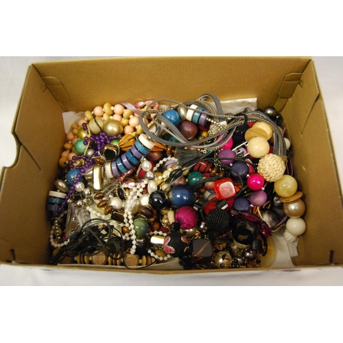 4 - QUANTITY OF NECKLACES