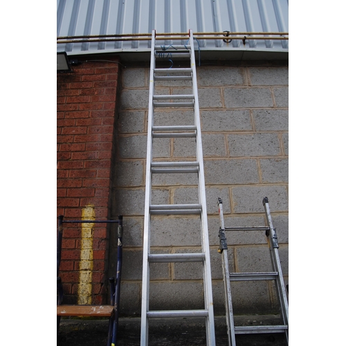 596 - PAIR OF ALUMINIUM EXTENDING LADDERS