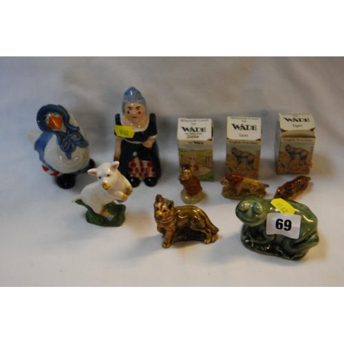 69 - 3 WADE WHIMSIE-LAND BOXED FIGURES, ETC