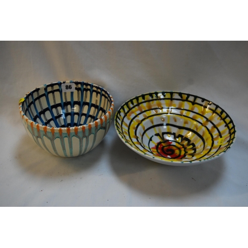 86 - 2 NICOLA FABANO ITALIAN POTTERY SERVING BOWLS