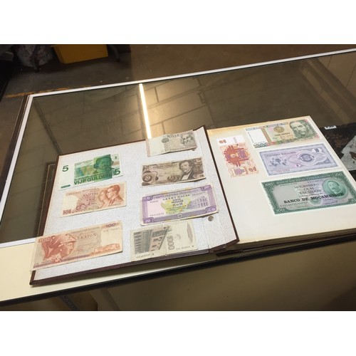 410 - ALBUM OF BRITISH & WORLD BANK NOTES (109)