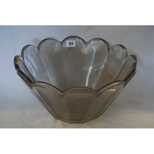 Lot 24        