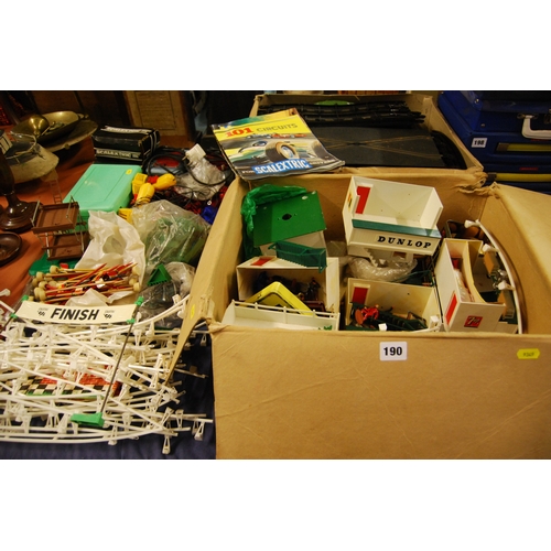 190 - LARGE QUANTITY OF SCALEXTRIC TRACK, BUILDINGS, CONTROLLERS, ETC