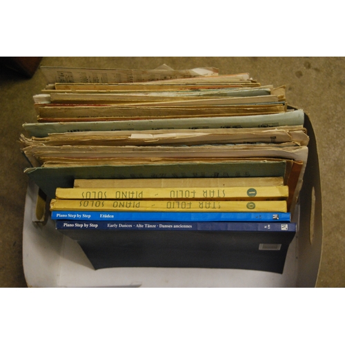 244 - QUANTITY OF VINTAGE MUSIC