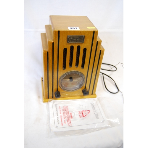 467 - VINTAGE LOOKING CLASSIC RADIO