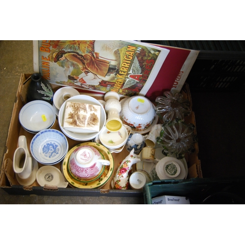 472 - QUANTITY OF DECORATIVE CHINA