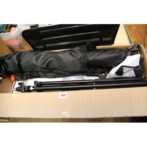 480 - QUANTITY OF PHOTOGRAPHIC LIGHTING EQUIPMENT