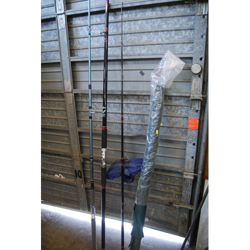 486 - DAIWA MOONRAKER SUPREME 12' SEA FISHING ROD, DAIWA C2320-8 SEA ROD & UMBRELLA