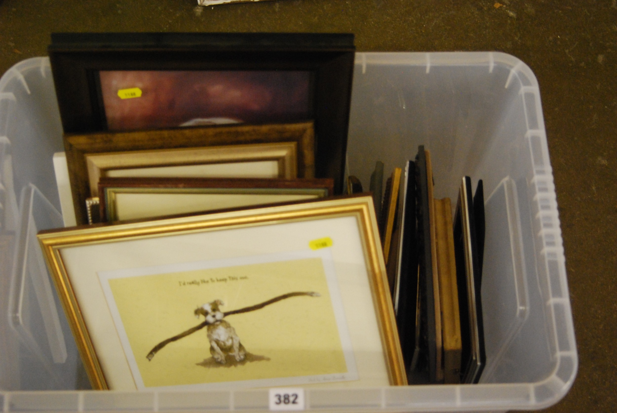 QUANTITY OF PICTURES & PRINTS