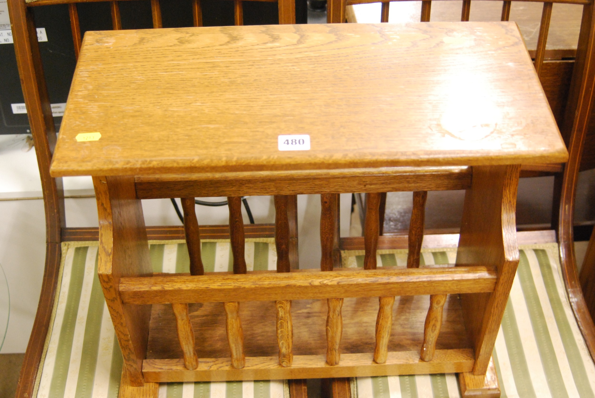 OAK COFFEE TABLE/MAGAZINE RACK