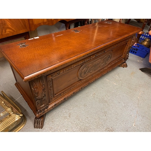 301 - Oak laundry box, ornately carved + large collection of linen