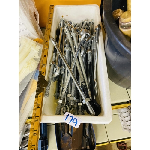 179 - Quantity of bolts