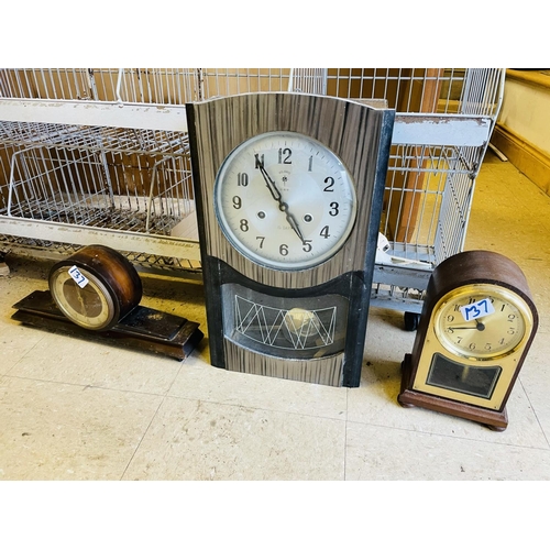 137 - 3 antique clocks