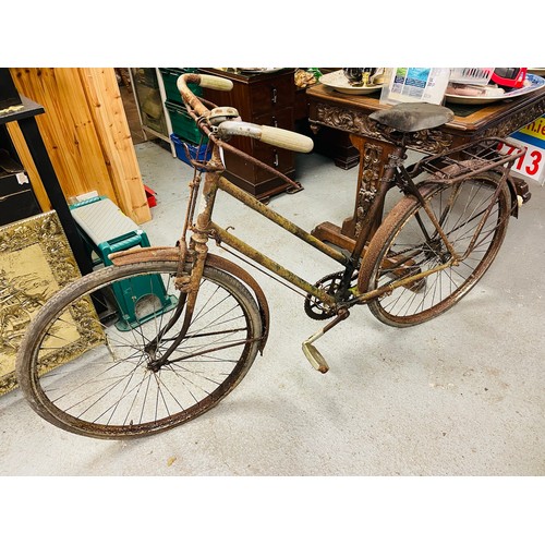 405 - Antique ladies bicycle af