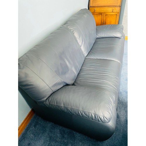 406 - Superb quality 3 piece suite in Italian Leather, 2m L x 3ft d and Armchair is 3 ft w.

(Collection f... 