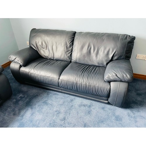 406 - Superb quality 3 piece suite in Italian Leather, 2m L x 3ft d and Armchair is 3 ft w.

(Collection f... 