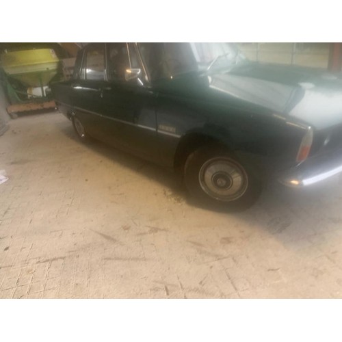 415 - Two Vintage Cars, 1973 Rover P6, 2 litre petrol, in good order, running, with tax book
Rover P6, 2.2... 