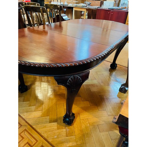 113 - Quality Irish dining table 3' 5'' x 6', extendable with ball and claw feet and sea shell motif