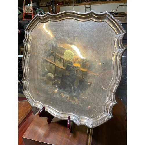 194 - Magnificent William Egan Hallmarked Irish silver tray, 1962, circa 1.4kg, 14'' square.
Cork Silversm... 
