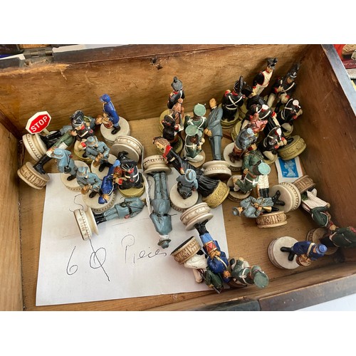 177 - American Civil War chess pieces, circa 60 pieces with chess board, and a Victorian mahogany box