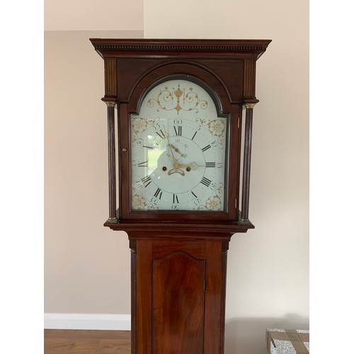 110a - Magnificent Georgian long case grandfather clock in good working order with a hand painted face. Com... 