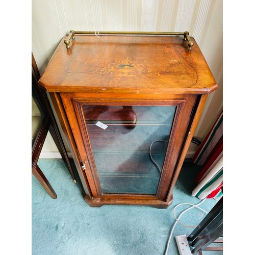 76 - Georgian 4 shelf inlaid display cabinet with brass gallery and key, 20''x 13'' x 33''