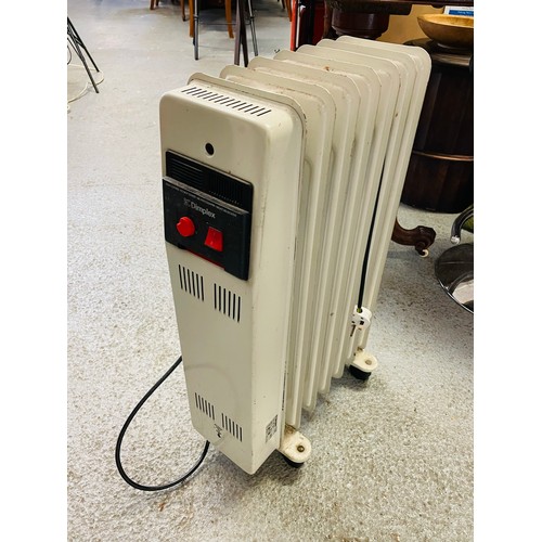 28 - Electric Dimplex heater