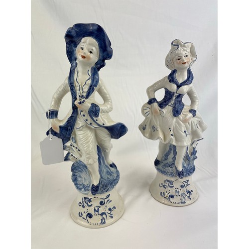 72 - Pair of  blue figurines