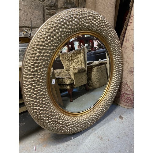 122 - Large round mirror with beveled glass, gilt frame, 46''d