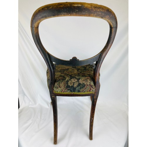 53 - A set of 6 Victorian dining chairs with cabriole legs