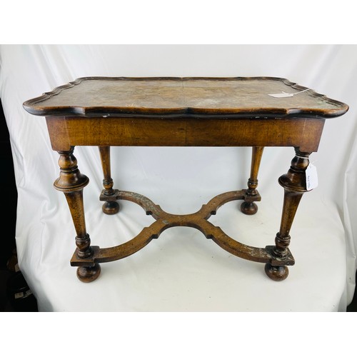 389 - Antoique oak side table