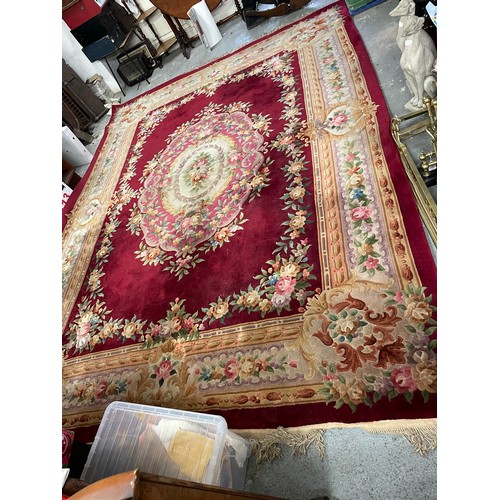 312 - Large rug 150'' x 110''