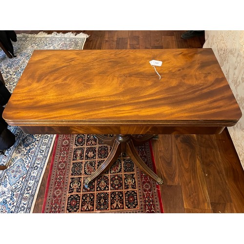 124 - Superb Victorian walnut card table on a centre pod with brass castors, 34''w x 30''h, excellent cond... 