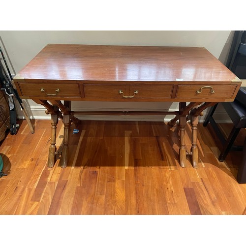 61 - Superb rosewood brass inlaid desk with 3 drawers, superb quality, 48''w x 24'' x 29''h