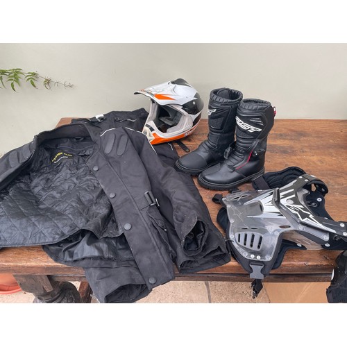39 - Moto X helmet, boots size 5, jacket, pants and others (suitable for 12 year old)