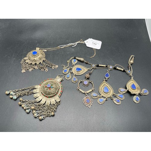 149 - A collection Indian jewelry mounted with lapis and other precious stones