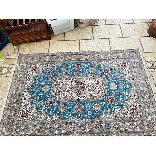 122F - Fine Hand knotted Nain Persian rug, wool and silk 152cm x 231cm, knots per square inch - 900