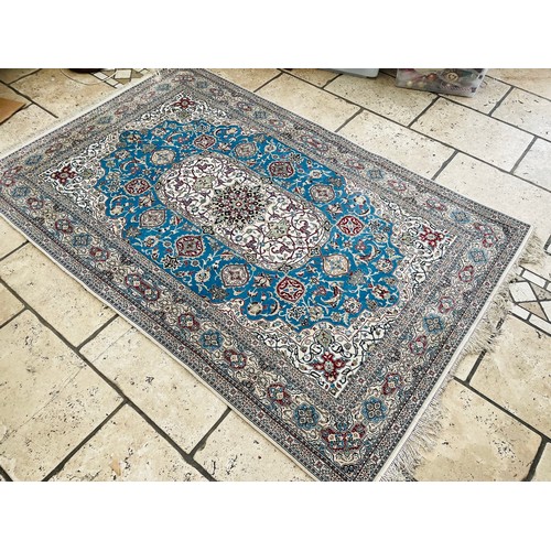 122F - Fine Hand knotted Nain Persian rug, wool and silk 152cm x 231cm, knots per square inch - 900