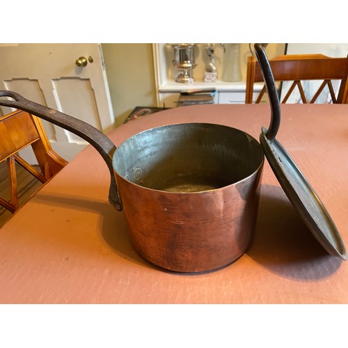 96 - Antique copper pot with lid and iron handle