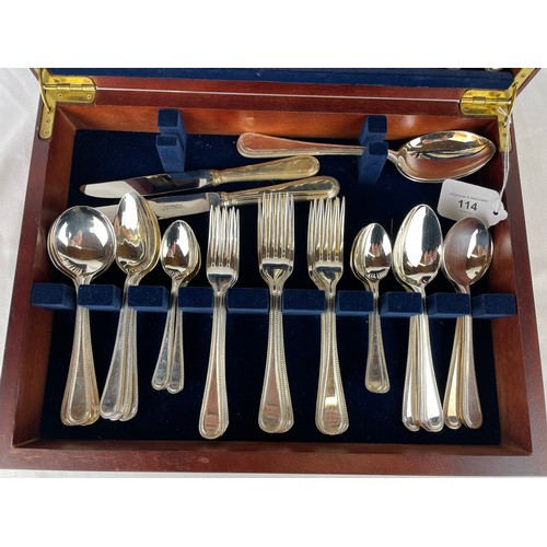 114 - Superb set of Newbridge cutlery, 49 pieces