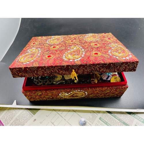 56 - Vintage beaded box with a large selection of jewellery