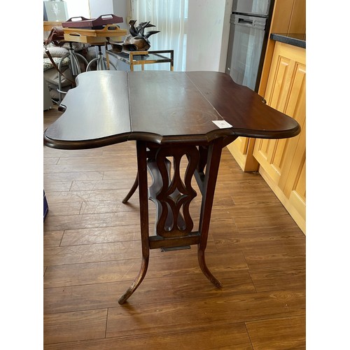 28 - Victorian mahogany drop leaf table 29''h x 27''w x 30''w