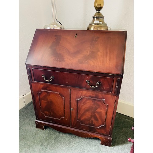 215 - Edwardian mahogany writing bureau, 30''w x 18''d x 39''h