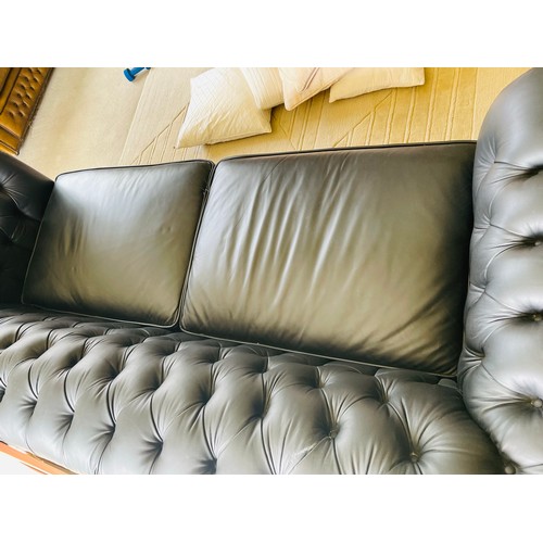 256 - Black leather chesterfield sofa, excellent condition, 90''w x 30''h x 40''d, seat h 16''